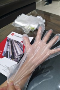 Gants CPE de haute qualité, matériau PE doux et brillant | Fabricant vietnamien pour l'épicerie et l'utilisation promotionnelle - Product Image 4