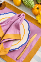 Napperons et serviettes en lin modernes faits main avec ourlets festonnés – Durables et écologiques pour anniversaires, mariages, tables d'été et événements en plein air