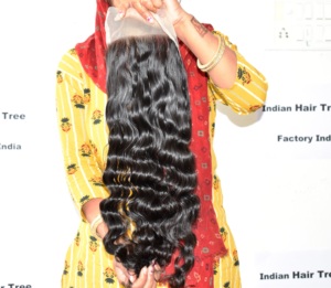 Extensions de cheveux humains naturels 7*7 bouclés pour femmes, provenant de temples indiens, couleur naturelle, cuticules alignées, non traitées - Product Image 6