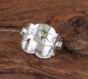 Wholesale Handcrafted August Birthstone <b>Peridot</b> 925 Silver Stackable <b>Ring</b> for Women Trendy Bohemian <b>Peridot</b> Finger <b>Ring</b> - Product Image 1