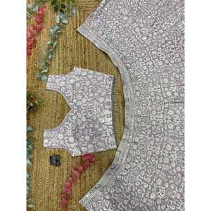 Magnifiques robes de soirée Lehenga Choli avec broderie pour les fêtes - Product Image 4