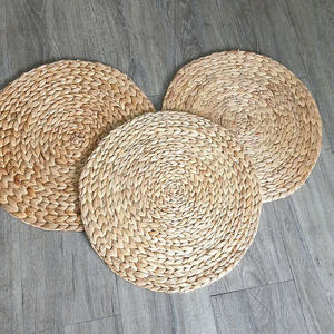 Napperon en jacinthe d'eau tissée naturelle napperons ronds en rotin de bambou classiques antidérapants résistants à la chaleur pour la décoration de table de fête - Product Image 4