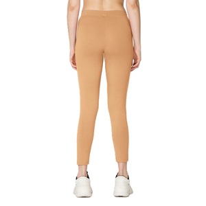 Leggings Deportivos Transpirables para Mujer con Lavado Ácido, Ropa de Gimnasio Premium, Fabricante de Ropa Deportiva Personalizada, Leggings de Fitness con Lavado Ácido para Mujer - Product Image 4