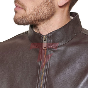 เสื้อแจ็คเก็ตหนังผู้ชายพรีเมียม TORQSON รุ่น T-LJ-09 โลโก้ด้านหน้า ระบายอากาศได้ดี เป็นมิตรกับสิ่งแวดล้อม เนื้อผ้านุ่ม อบอุ่น เหมาะสำหรับฤดูหนาว ใช้งานได้ทุกวัน - Product Image 6