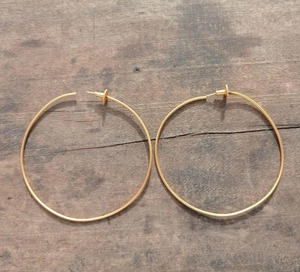 Boucles d'oreilles en laiton style rustique artisanal, ambiance campagnarde, couleur unie, prix usine, vente en gros - Product Image 1