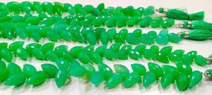 Chrysoprase naturel en forme de goutte d'eau, facetté, 6x10 mm, vendu par brin de 8 pouces de long - Product Image 2