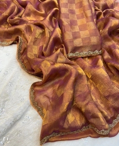 Sari Tradicional KV de Seda Chiffon con Adornos Estilo Bollywood para Fiesta, Sin Arrugas y Reversible - Product Image 4