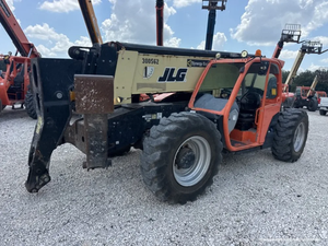 2018 1055 Used Telehandler Heavy Lifting Equipment Wholesale for Sale - Product Image 3