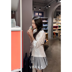 เสื้อเชิ้ตผ้าซาตินสีขาวสำหรับผู้หญิง แขนยาว ติดกระดุม คอปก ผูกเชือกด้านข้าง สไตล์ลำลอง ใส่ได้ทั้งฤดูใบไม้ผลิและฤดูร้อน - Product Image 5