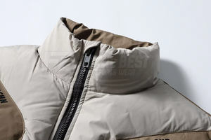 Chaqueta Varsity Acolchada para Hombre, Corte Slim, con Capucha y Cremallera, Bloques de Color, Cálida para Invierno, Uso Casual al Aire Libre, Servicio OEM, Patrón de Letras - Product Image 3