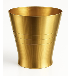 Verre à shot en laiton très vendu avec finition dorée, forme cylindrique durable, design moderne - Product Image 4