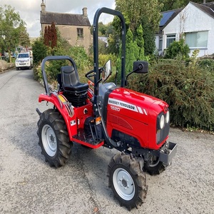 Tractor compacto Massey Ferguson 1520 de la mejor relación calidad-precio en venta, 4x4, diésel, 22HP, con cargador, toma de fuerza, listo para el campo, en excelentes condiciones. - Product Image 1