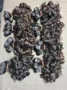 Extensions de cheveux humains 100% vierges indiens Remy, bouclés soyeux et ondulés, doux, épais, pleine densité, noirs naturels, pour usage en salon - Product Image 5