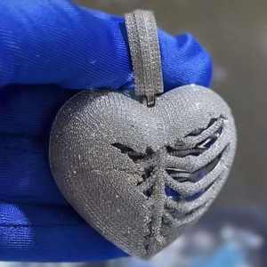 Bijoux Hip Hop pour Hommes, Pendentif Cœur Personnalisé Sertie de Pierres, Argent Sterling 925, Moissanite VVS pour Lui et Elle - Product Image 2