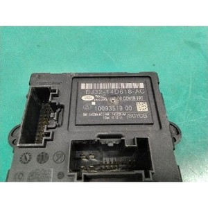 Découverte de modules informatiques et de calculatrices d'occasion BJ3214D618AC - Product Image 4