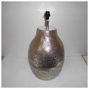 Lampe de table moderne de luxe en métal martelé, base argentée, forme poire, support de lampe de chevet pour hôtel, décoration intérieure, vente en gros - Product Image 1
