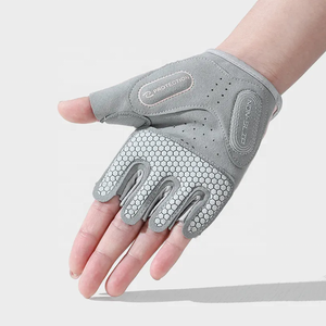 Gants de sport pour femmes, personnalisés, antidérapants, en caoutchouc rose, demi-doigts, pour entraînement, fitness, musculation, gym - Product Image 3