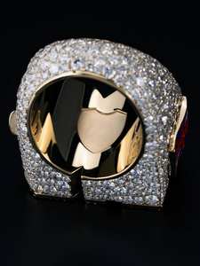 Anillo de Compromiso Champion para Hombre en Plata de Ley 925, Diseño Moderno Personalizado con Moissanita, Estilo Hip Hop, Ideal para Regalo - Product Image 2