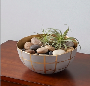Bol à fruits secs en métal doré au design élégant, idéal pour les fruits, les salades, la décoration de table et l'utilisation en restaurant - Product Image 5