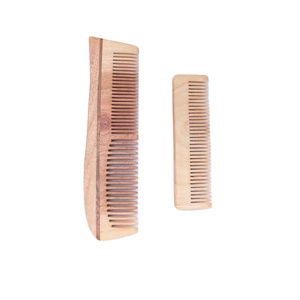 Peine de Bambú Ecológico Hecho a Mano para el Cuidado Suave del Cabello, Producto Artesanal de Bambú Premium - Product Image 4