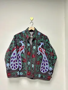 เสื้อแจ็คเก็ตกำมะหยี่ปักลายซูซานีแบบพรีเมียม ลายดอกไม้และเถาวัลย์ คอตั้ง แฟชั่นสำหรับผู้หญิง - Product Image 3