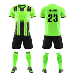 Conjunto de camiseta de fútbol sublimada con cuello en V para hombre, con estampado geométrico degradado, uniformes de manga corta que absorben la humedad para adultos - Product Image 2
