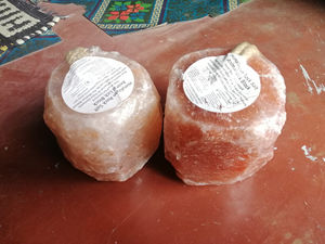 Sel de Roche Naturel de l'Himalaya – Pierre à lécher pour animaux de montagne (bovins, chevaux, chiens) – Grande taille – Alimentation complète pour tous les animaux - Product Image 2