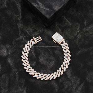 Bracelet gourmette de luxe en or rose et moissanite, fabriqué en argent sterling 925 avec maillons entièrement sertis et boîte - Product Image 5
