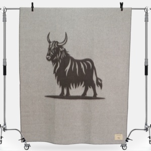 100% Mongolian Yak Down Blanket <b>Super</b> <b>Soft</b> Eco-friendly Winter Warm Luxury Custom Blanket 150*200cm - Product Image 2