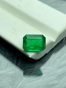 Esmeralda Natural de Alta Calidad, Corte Octogonal, Verde, para Joyería, GEMS INTERNATIONAL GI-0012 11.3x8.3x5.8mm 4.32 Ct, Personalizable - Product Image 1