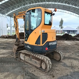 Mini-excavatrice sur chenilles Hyundai à prix abordable avec moteur pour entrepreneurs - Équipement fiable pour les travaux de terrassement quotidiens - Product Image 3