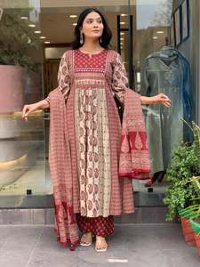 Red Panel Print Pure Cotton Round Neck Women Salwar Kameez Set 3/4th Sleeve <b>Kurti</b> & Pant with Dupatta for Party Wedding - Product Image 3