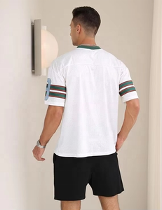 Camisetas deportivas de malla con cuello en V y estampado de números personalizadas al por mayor para hombre, transpirables, de manga corta, para equipos, proveedor a granel - Product Image 4