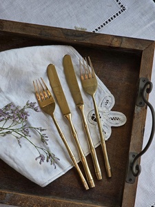Juego de Cubiertos de Latón con Diseño de Bambú Vintage, Acabado Mate, Resistente al Óxido, Vajilla para Bodas - Product Image 4