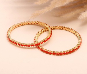 Brazalete Tradicional del Sur de la India de Latón con Perlas de Coral, Chapado en Oro de 22K, Joyería Festiva - Product Image 3