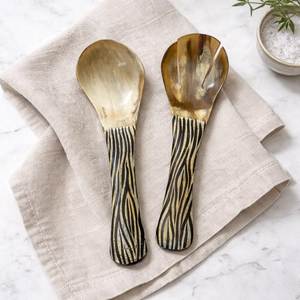 Juego de 2 Servidores de Ensalada Hechos a Mano con Cuerno de Búfalo, Cucharas y Tenedores de Material Natural, Utensilios de Cocina Ecológicos - Product Image 6