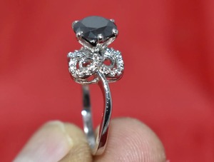 Anillo de Diamante Redondo de Moissanita Negra, Plata de Ley 925, Regalo de Compromiso Personalizado para Aniversario - Product Image 1