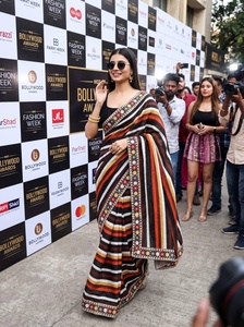 Most Selling Vichitra Silk Digital Print Saree For Women Premium Traditional Wear Stylish Designer Saree For Wedding Festive - Product Image 3