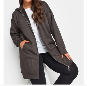 Premium Quality Women's Winter Knitted Oversized <b>Drop</b> Shoulder Hoodies with Custom Logo Solid Color Customizable Pullover Hoodie - Product Image 1