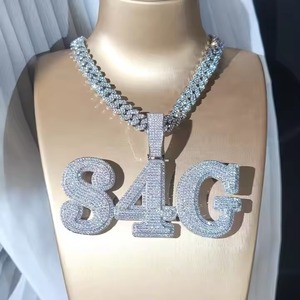 Pendentif en or plaqué or blanc de qualité supérieure avec diamants, bijoux de charme hip-hop avec finition argentée pour hommes et femmes - Product Image 4
