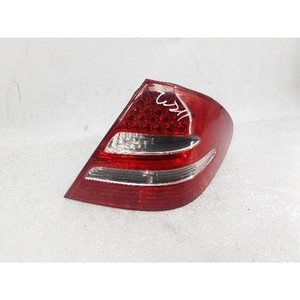 ไฟท้ายขวา E-class ปี 2001-2006 มือสอง ของแท้ รหัสอะไหล่ A2118200664 - Product Image 2