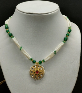 Conjunto de Collar con Colgante Floral Redondo Kundan de Estilo Herencia, Chapado en Oro de Lujo, Joyería Étnica para Novias y Fiestas para Mujer - Product Image 2