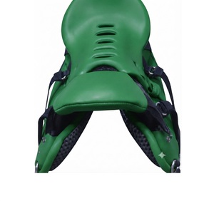 Selle de dressage anglaise verte en plastique, arbre en PP synthétique, couleur verte, légère, durable, confortable et bien ajustée - Product Image 2