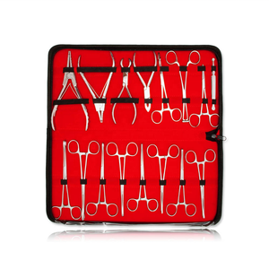 Ensemble d'instruments professionnels pour le piercing corporel, kit de 16 pièces, pinces septum, pinces dermiques Pennington, pinces à anneaux, pinces à épiler, poinçon à biopsie en acier - Product Image 1