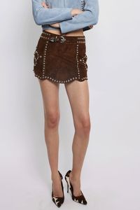 Mini-jupe crayon marron en cuir véritable cloutée pour femme avec ceinture ornée de strass, formelle et écologique - Product Image 2