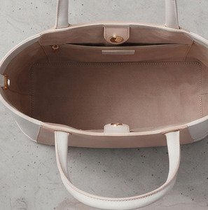 Sac fourre-tout en cuir véritable de qualité supérieure avec fermeture éclair avant, sac à bandoulière en cuir pour femme, sac à main de shopping en cuir véritable en gros - Product Image 3