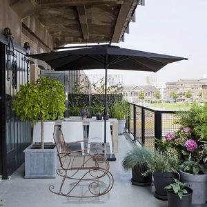 Sedia a dondolo da esterno in ferro battuto per patio, comoda poltrona a dondolo per giardino - Product Image 5