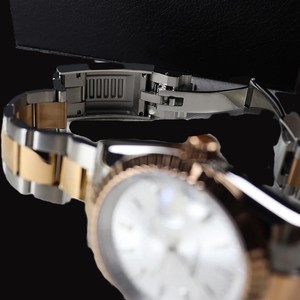 Reloj Automático de Lujo de Acero Inoxidable con Caja Redonda y Esfera Blanca para Movimiento Suizo, Resistente al Agua, Precio al por Mayor para Negocios - Product Image 5