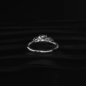 Bague en diamant de laboratoire rond avec pierres latérales en forme de poire, bague simple en diamant, bague scintillante, spéciale pour femmes à prix abordable - Product Image 4