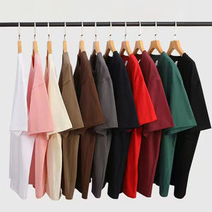 เสื้อยืดสตรีทแวร์ทรงหลวม คอตตอน 100% หนัก 220GSM แบบดรอปโชว์เดอร์  ลายตัวอักษร  รับสกรีนลายตามสั่ง ขายส่ง - Product Image 1